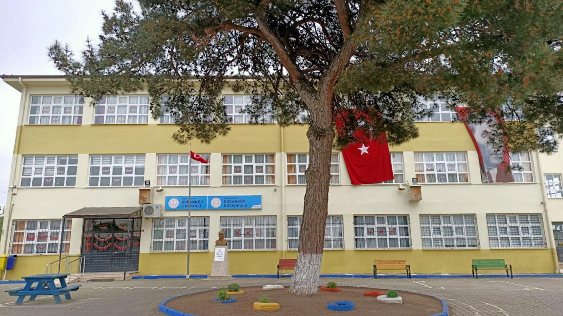 Doğanköy Şehit Yakup Kurt Ortaokulu Fotoğrafı